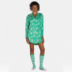Holiday Time Women’s Sleepshirt and Cozy Socks Set 2-Piece Size L (12-14) NWT